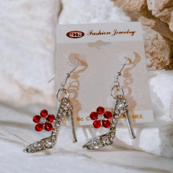 High heel shoe earrings with rhinestones. Alloy earrings, durable earrings. Earr - Picture 3 of 7